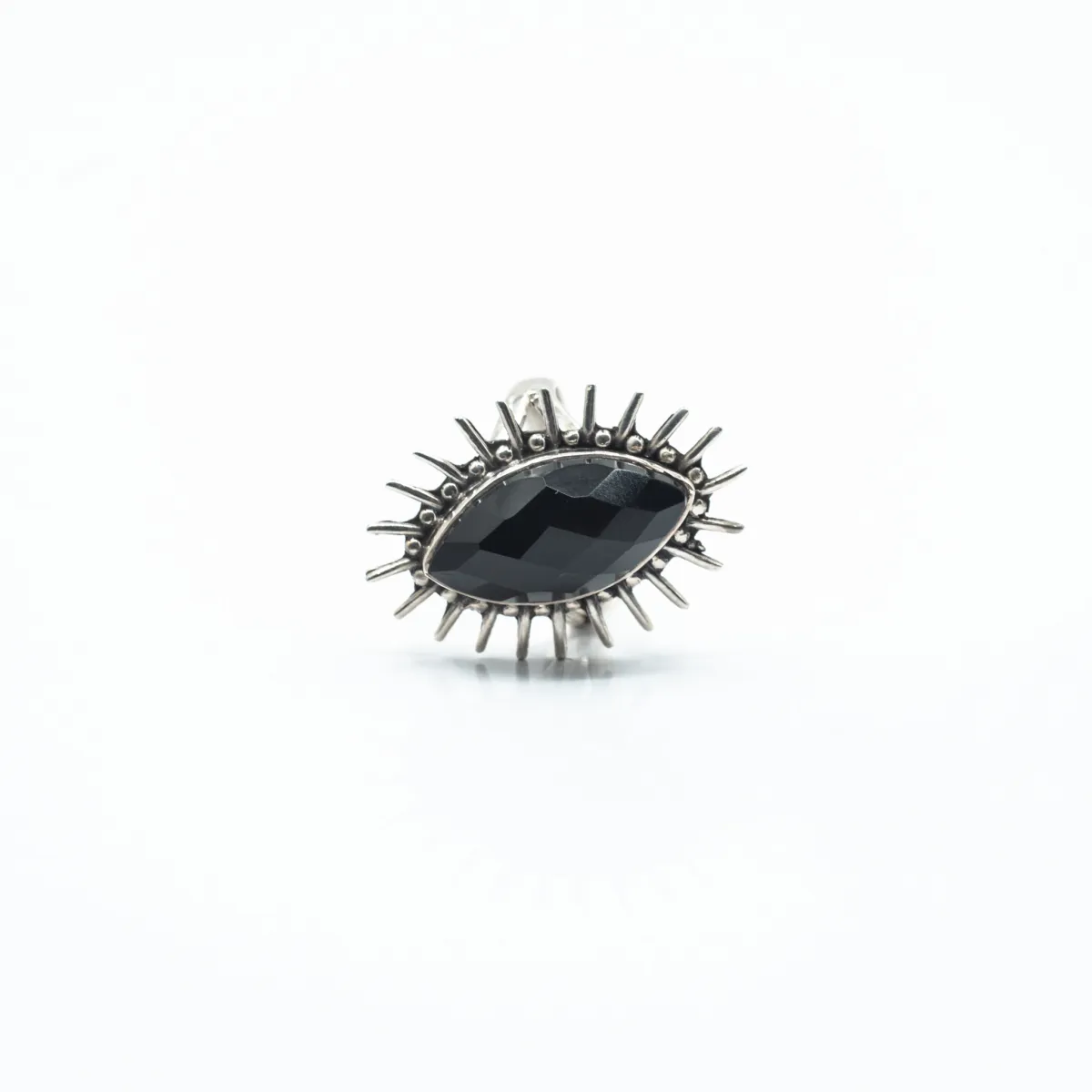 Inel oval raze solare onix Argint