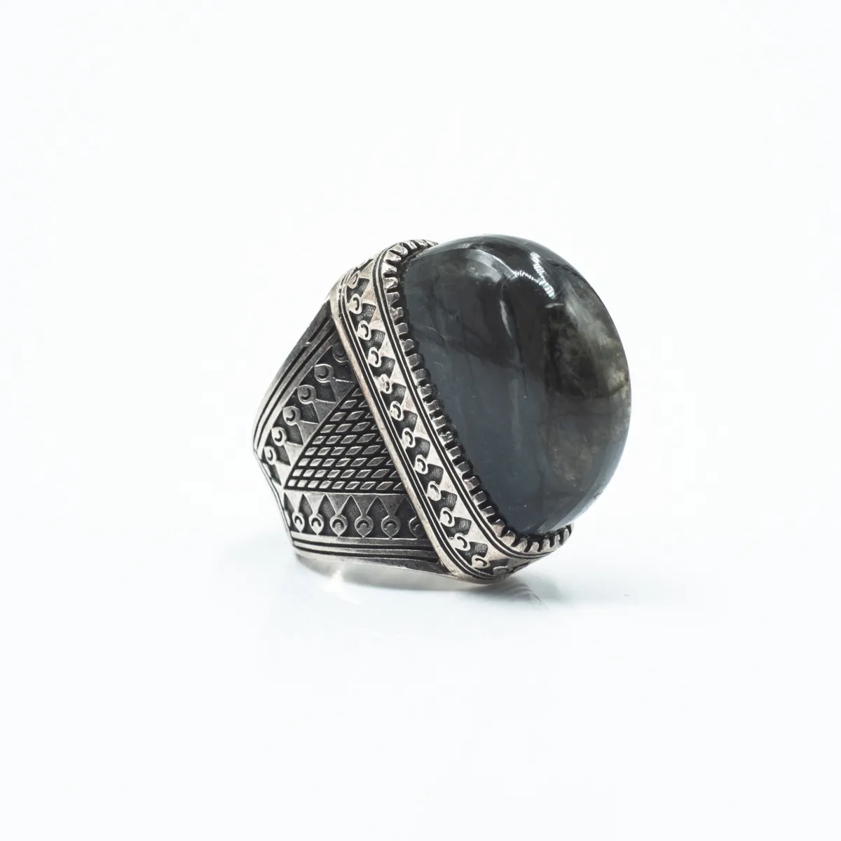 Inel oval tuguiat labradorite Argint