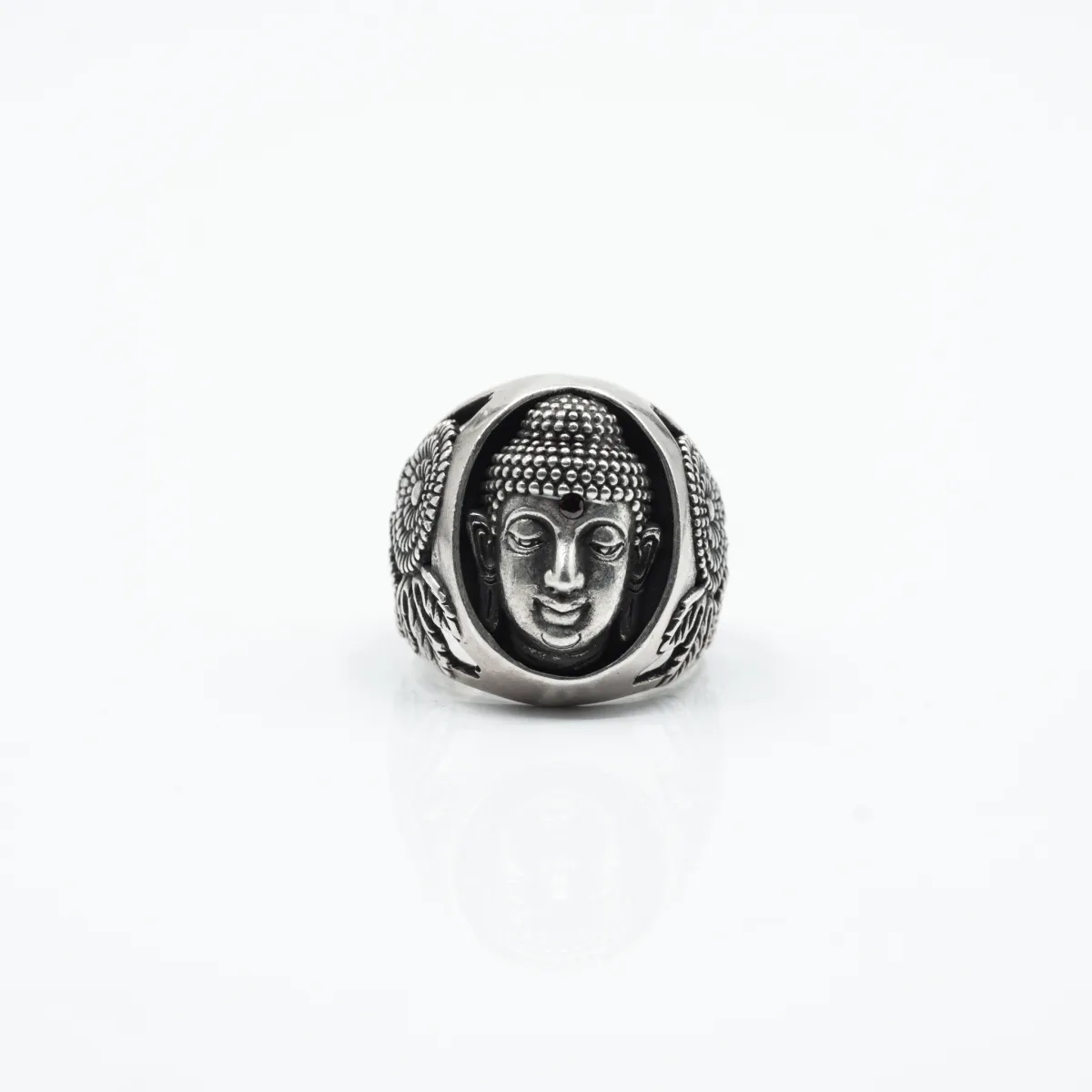 Inel oval cap Buddha Argint