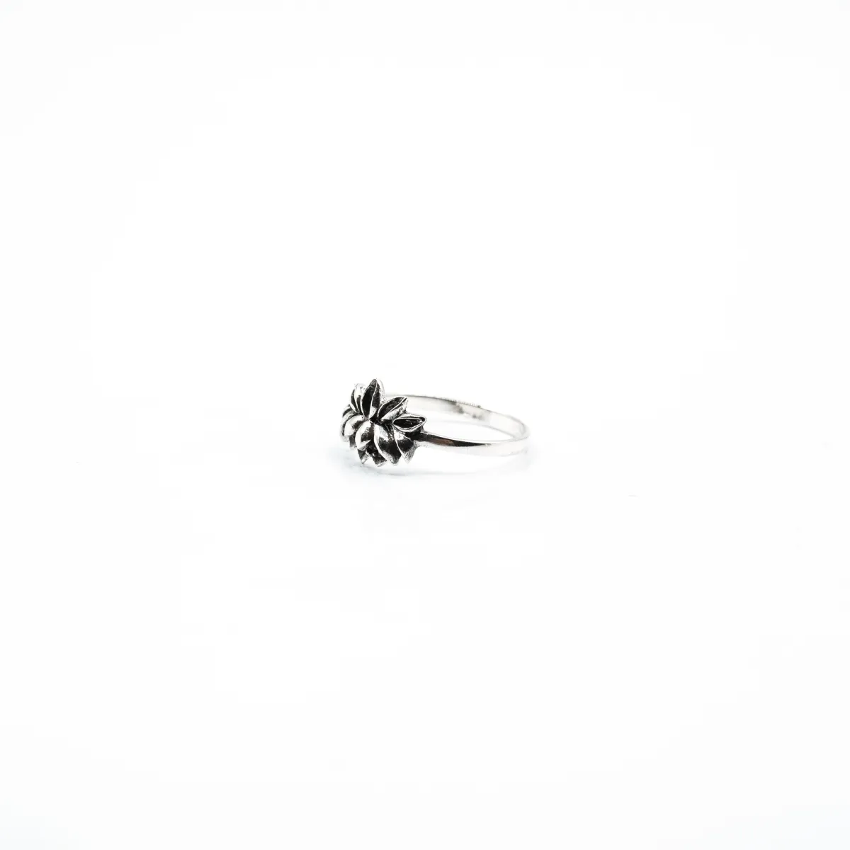 Inel slim floare de lotus Argint