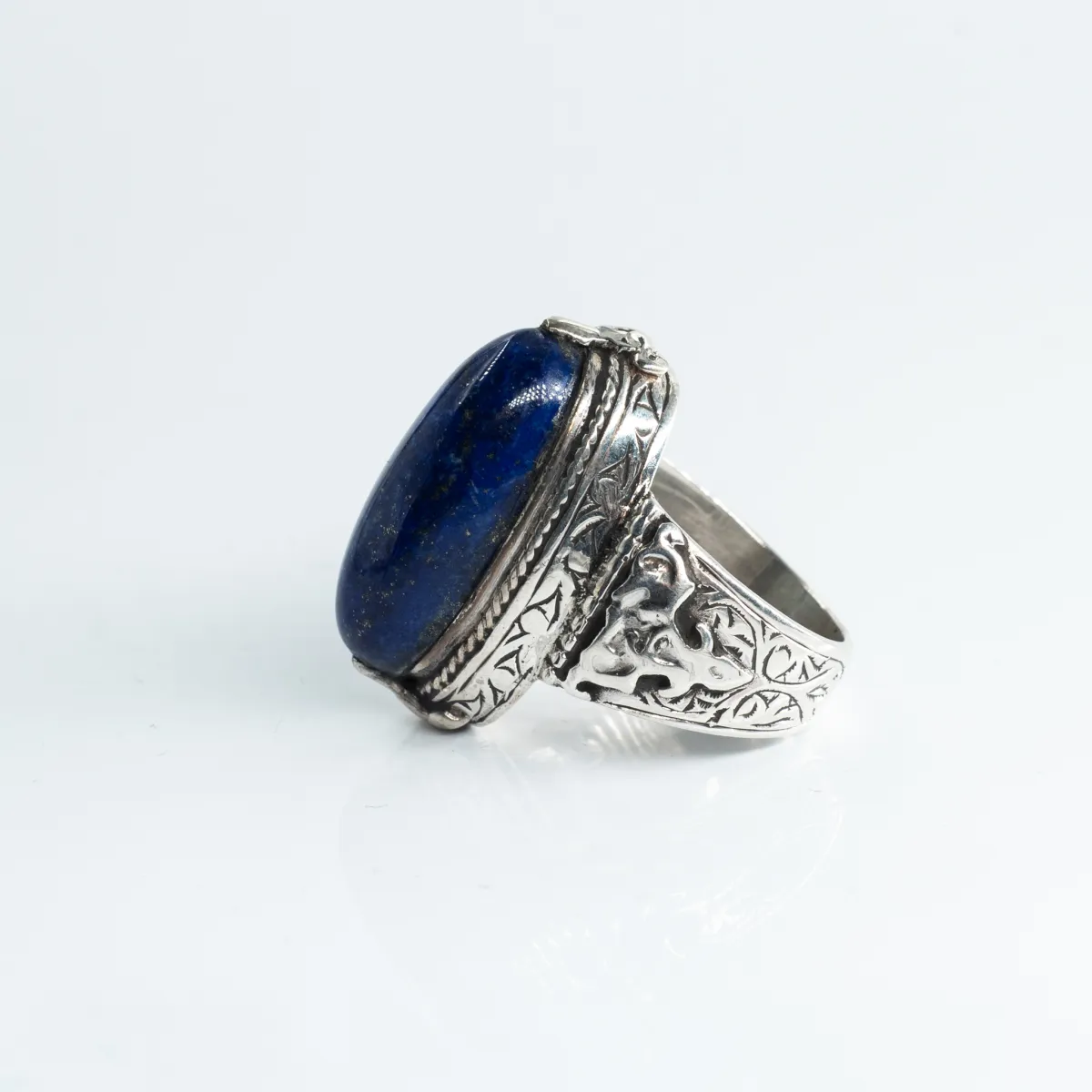 Inel Afgan oval lapis lazuli m Argint