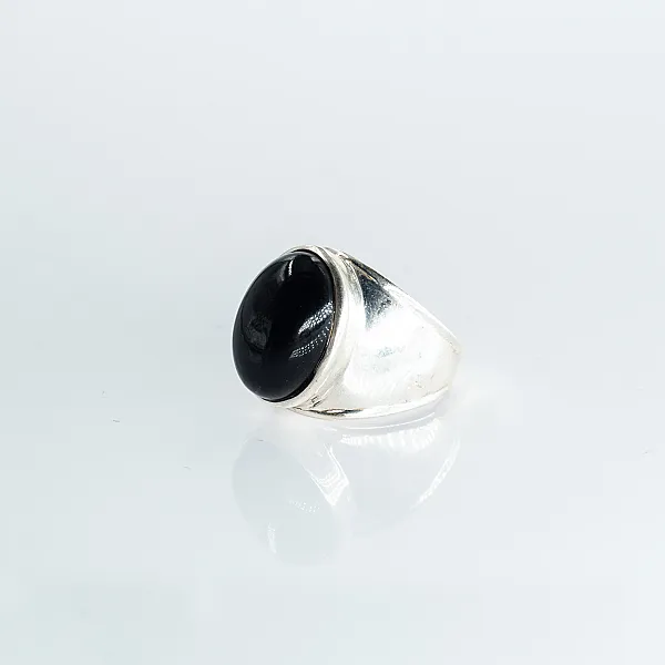 Inel oval simplu piatra onix Argint