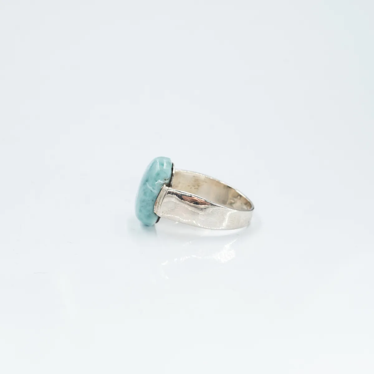 Inel oval simplu s larimar Argint