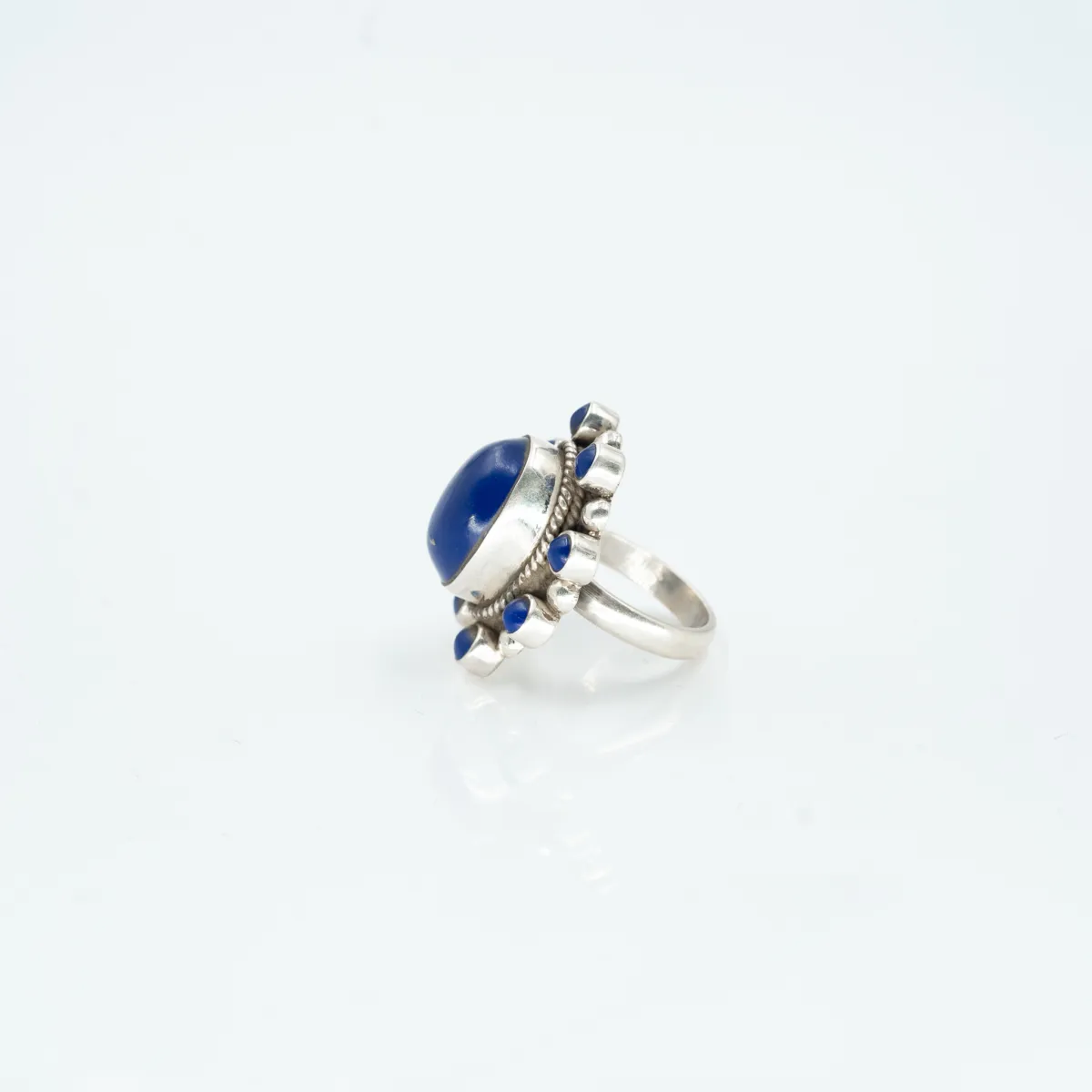 Inel oval floare lapis-lazuli Argint
