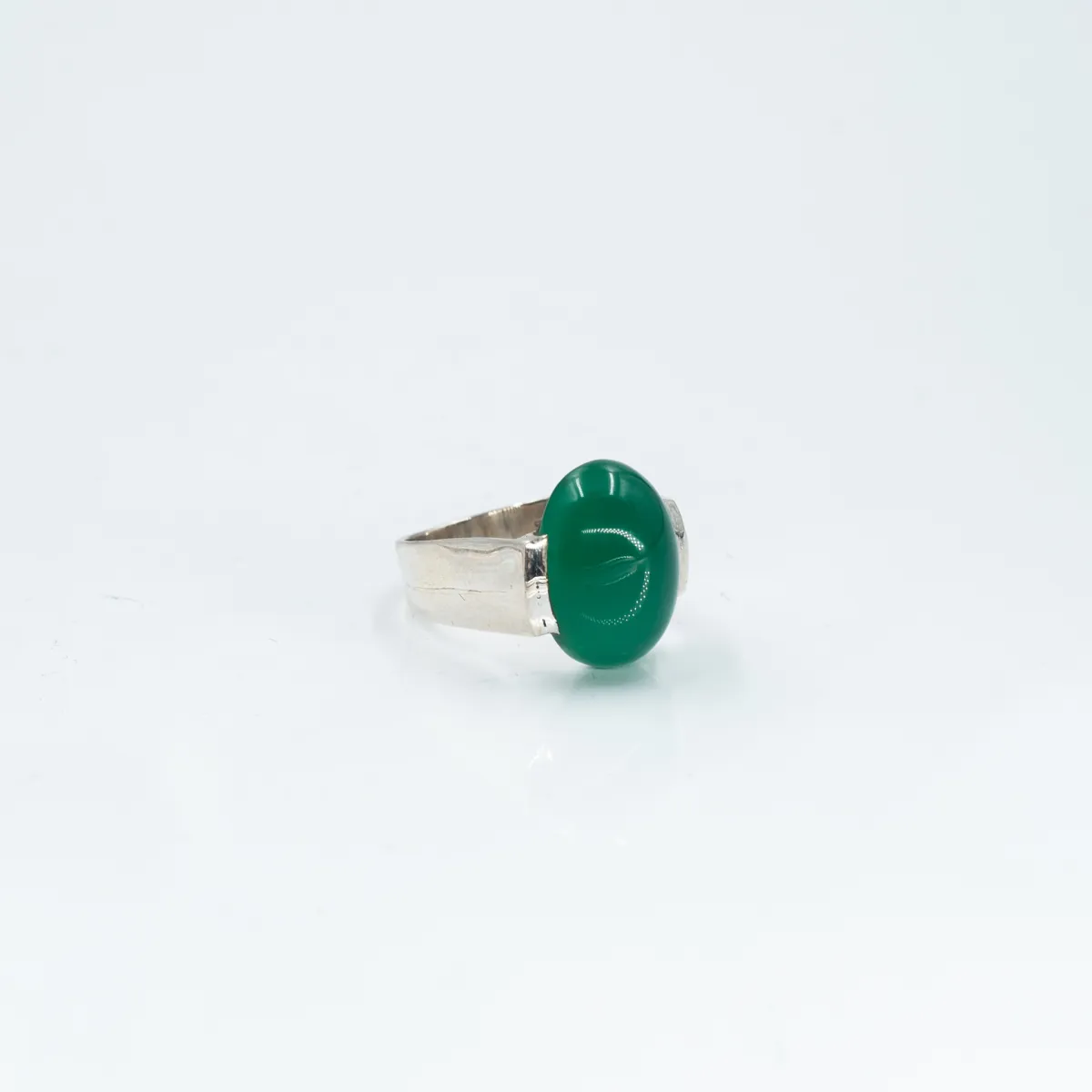 Inel oval simplu s agat-verde Argint