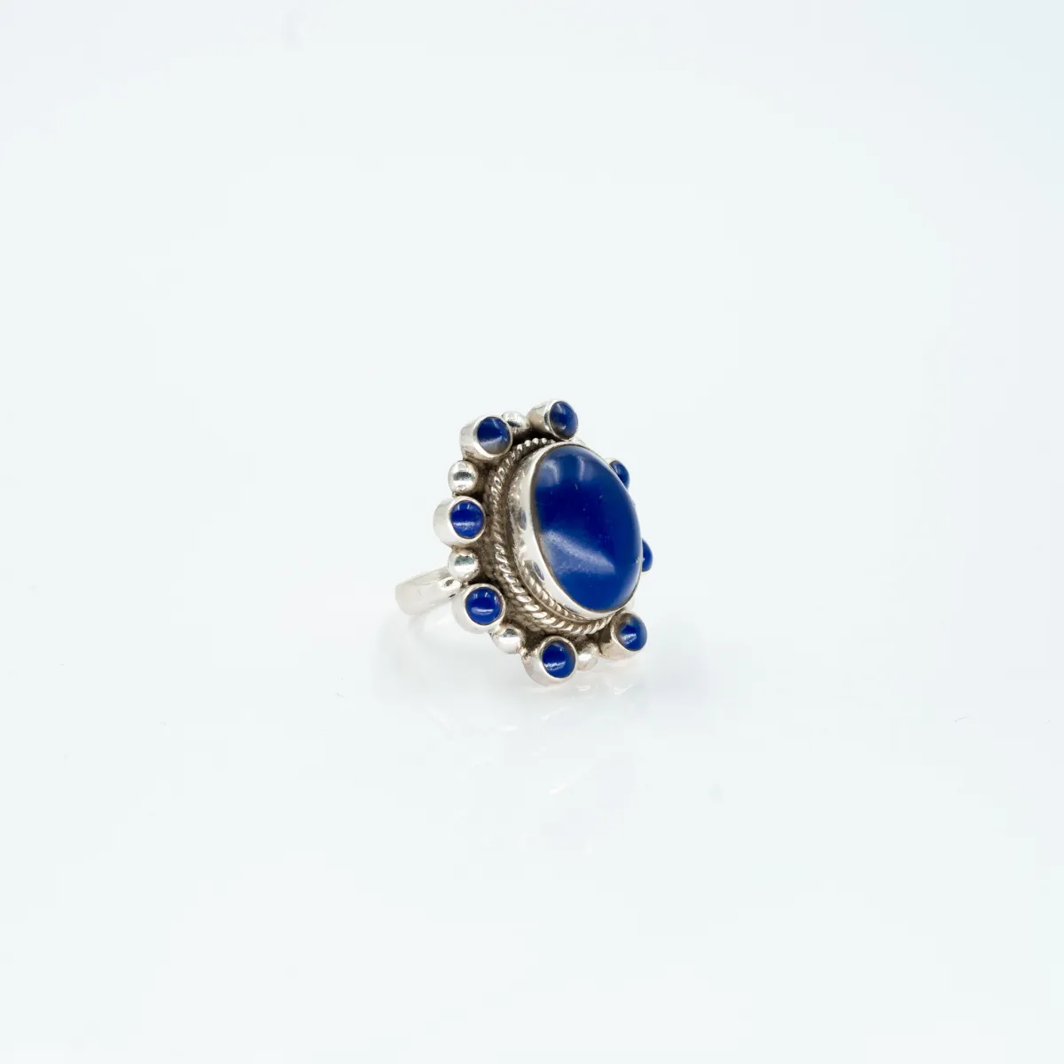 Inel oval floare lapis-lazuli Argint