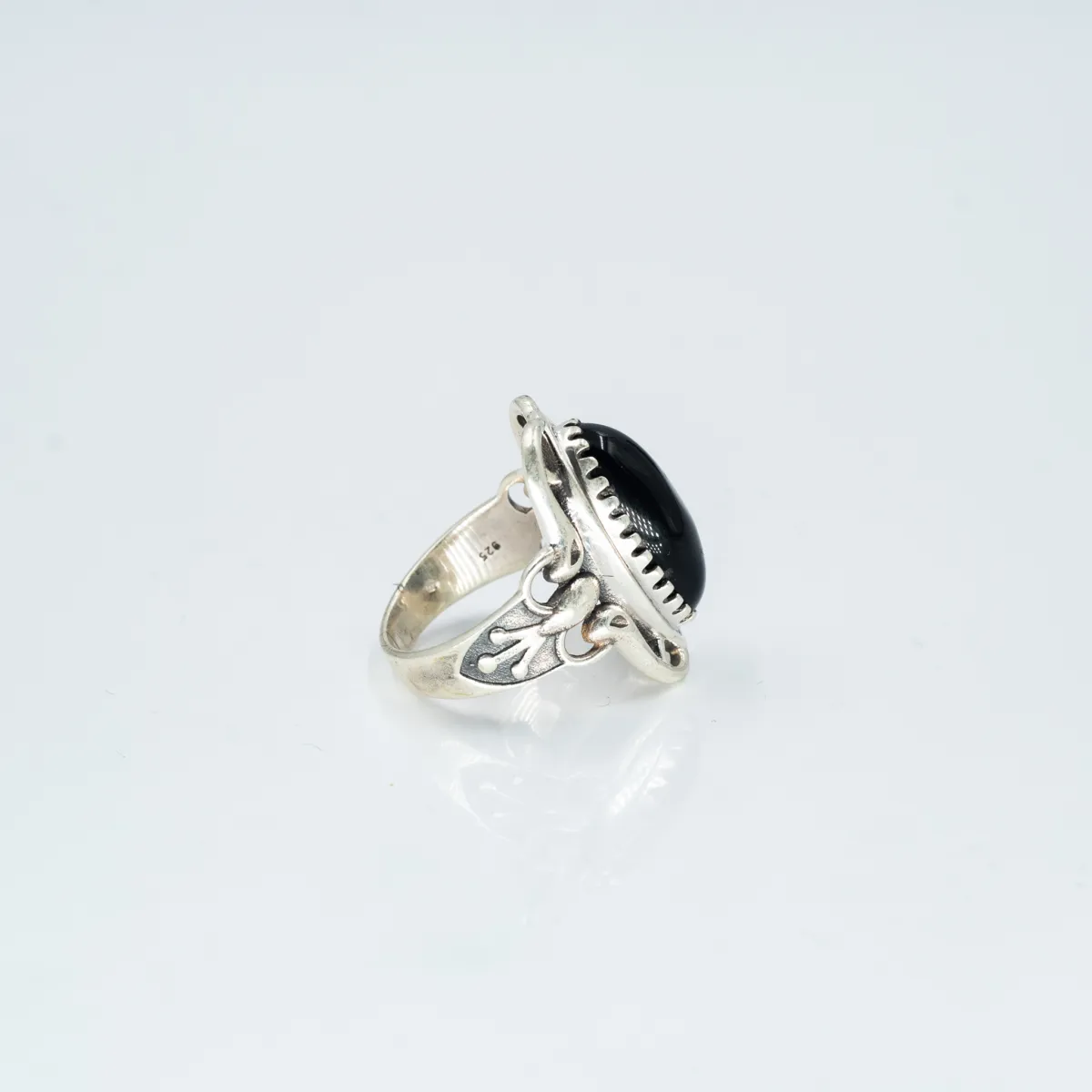Inel oval broderie onix Argint