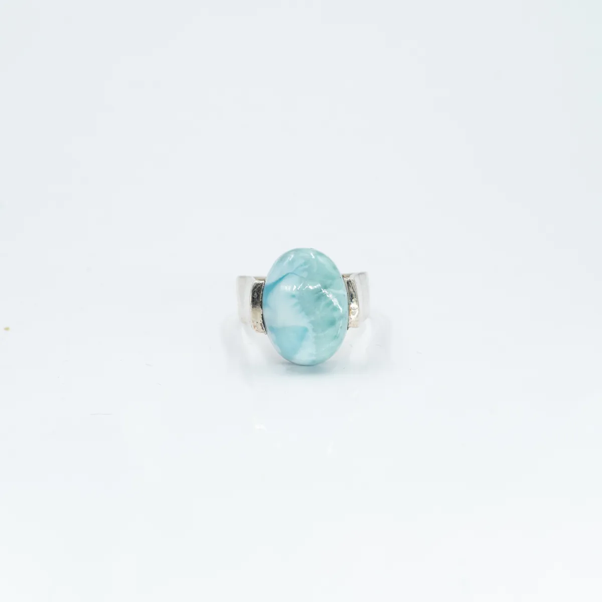 Inel oval simplu s larimar Argint