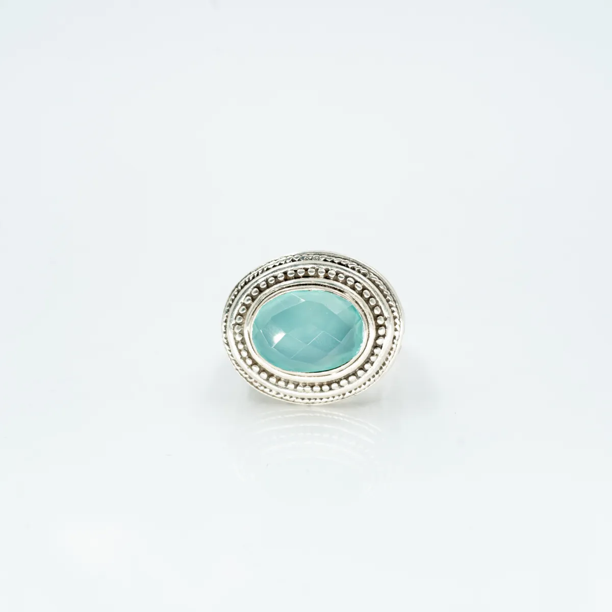 Inel oval broderie calcedoie Argint