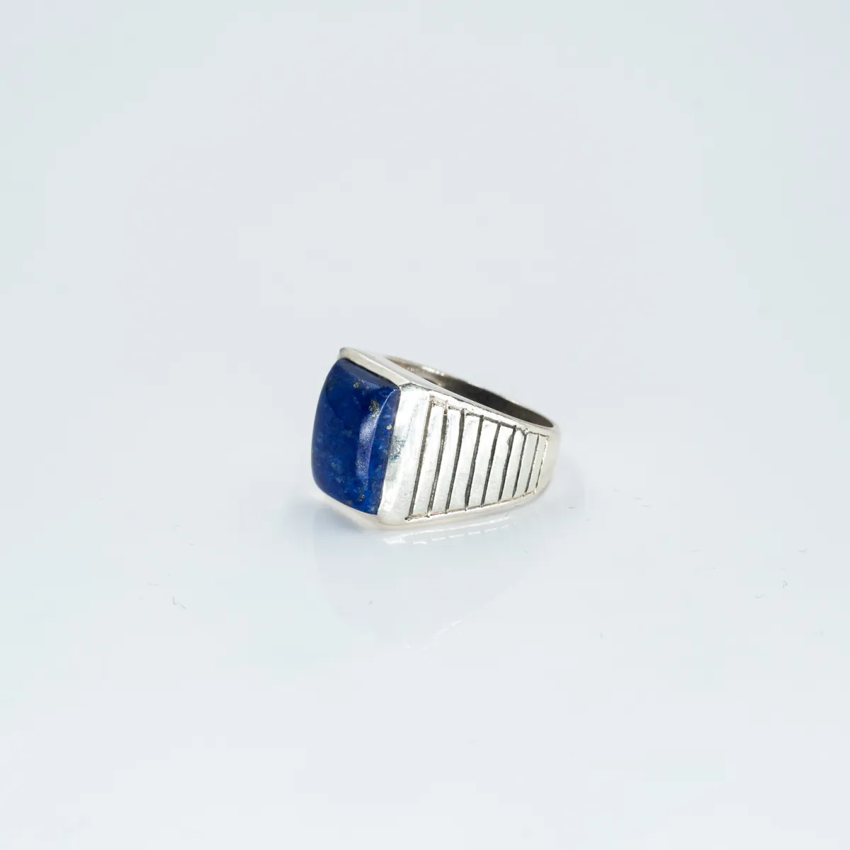 Inel dreptunghiular dungat lapis-lazuli Argint