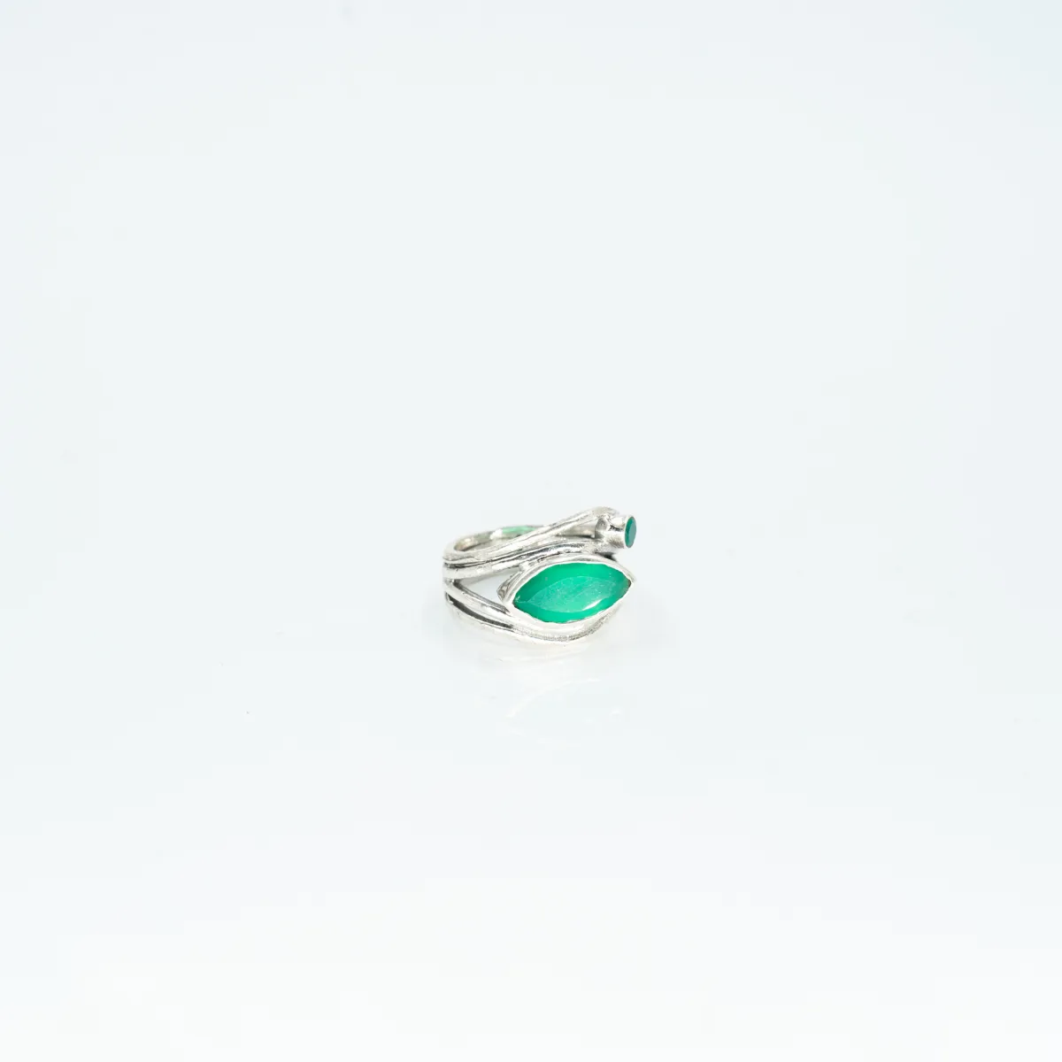 Inel oval ascutit sarma agat-verde Argint