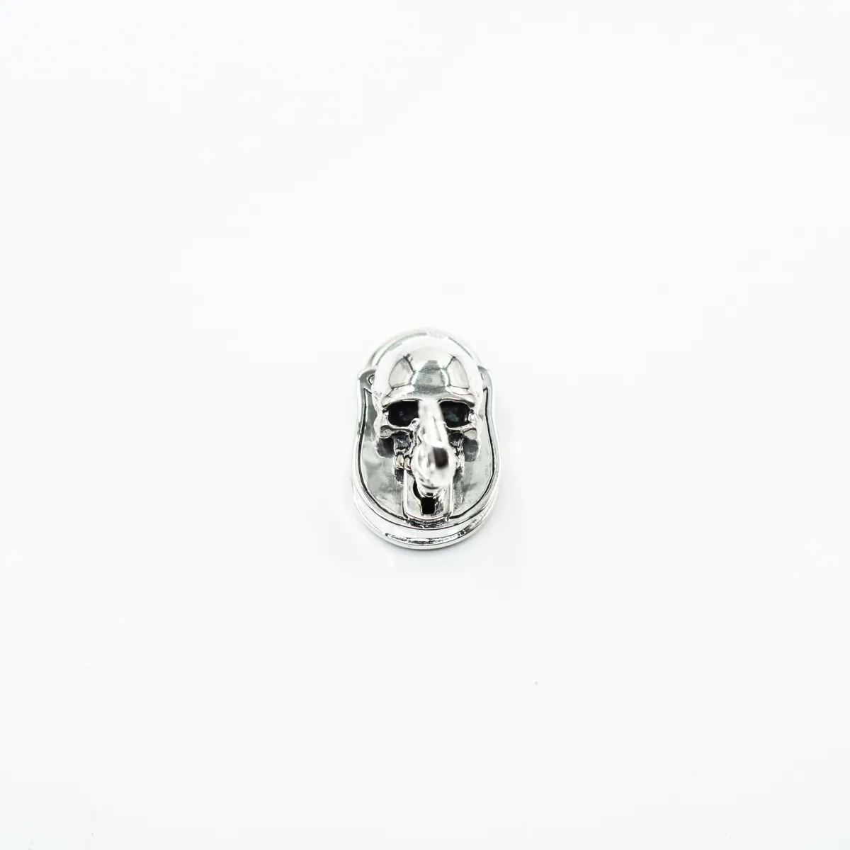 Pandantiv lacat cap de mort Argint