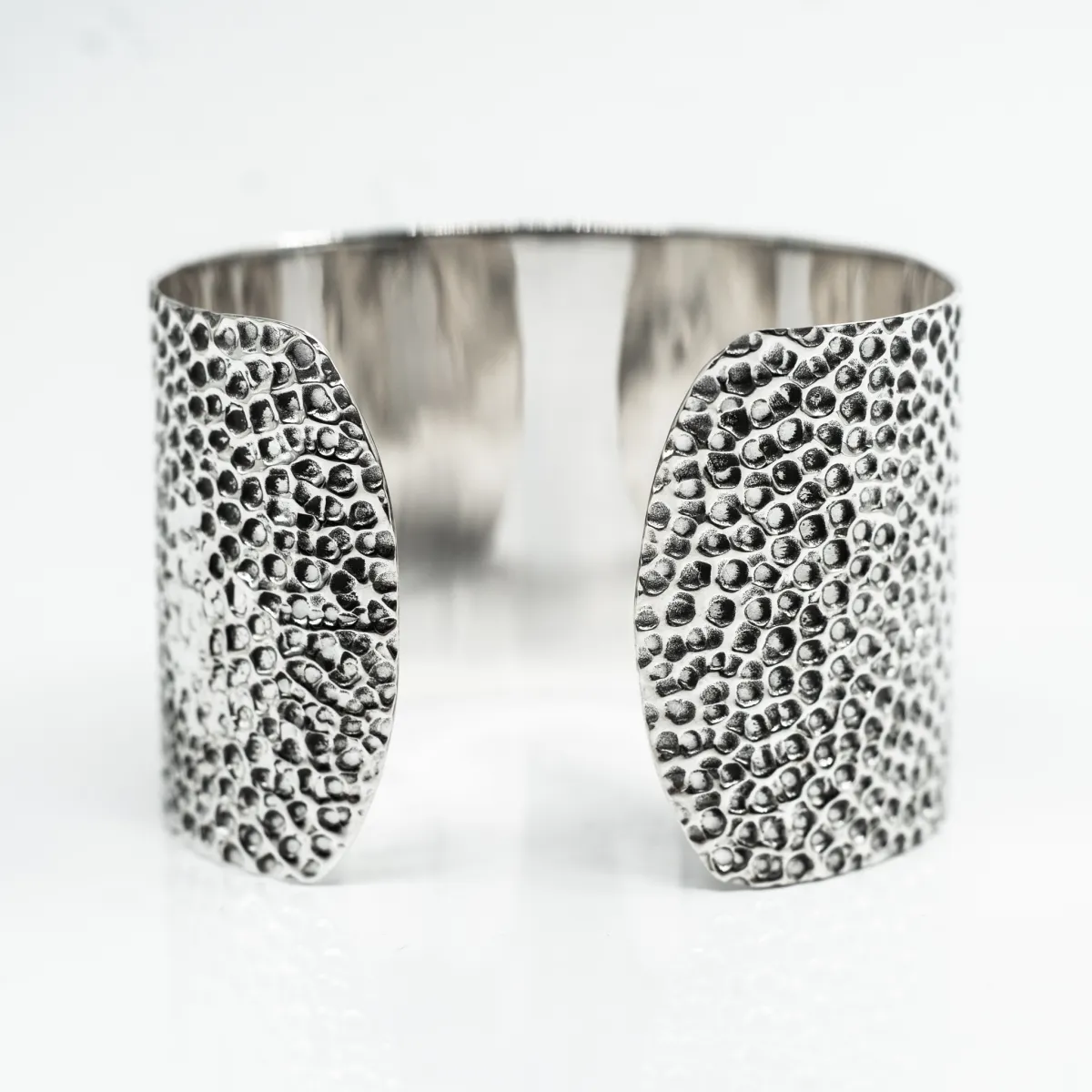 Bratara fixa hammered 40mm Argint