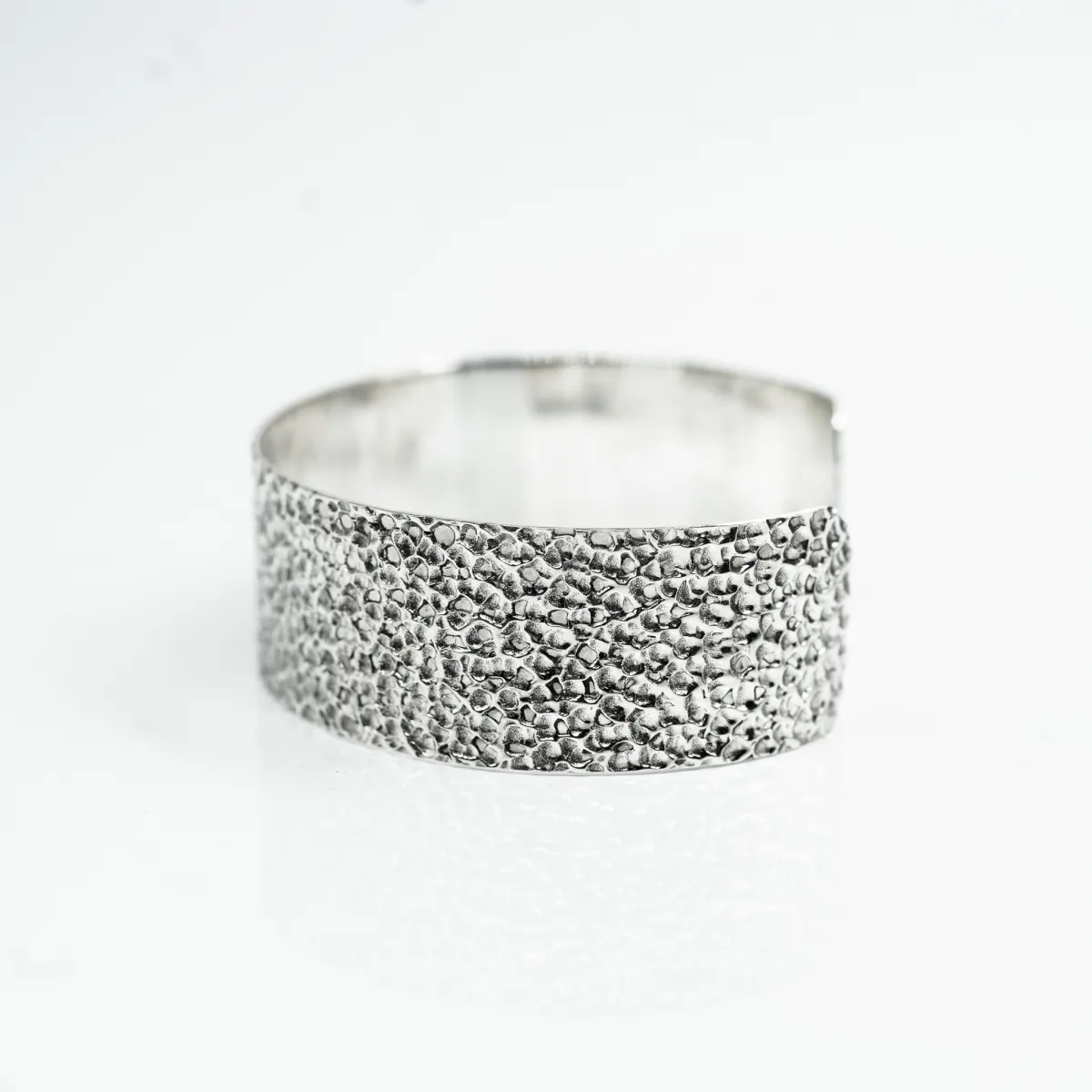 Bratara fixa hammered 20mm Argint