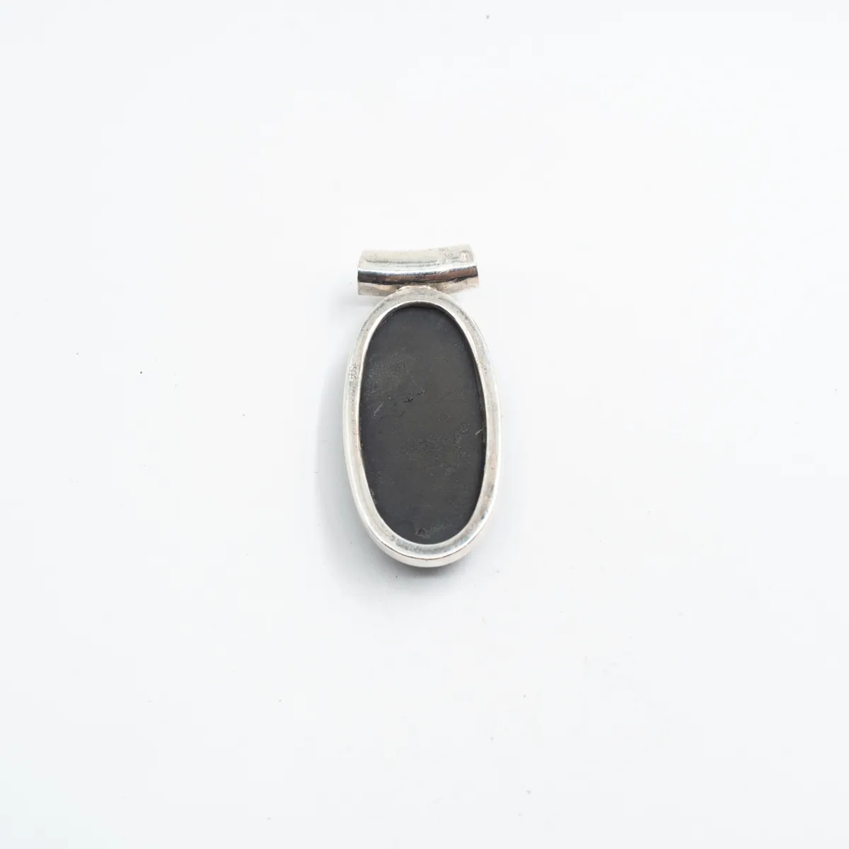 Pandantiv oval obsidian anou tubular M Argint