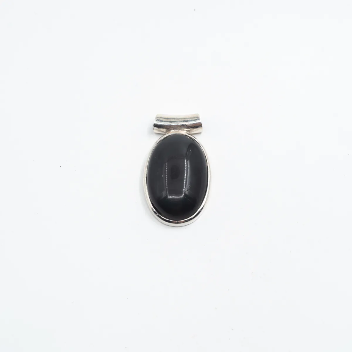 Pandantiv oval obsidian anou tubular S Argint