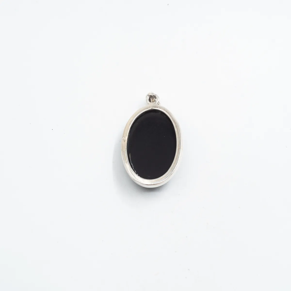Pandantiv oval obsidian anou puncte Argint