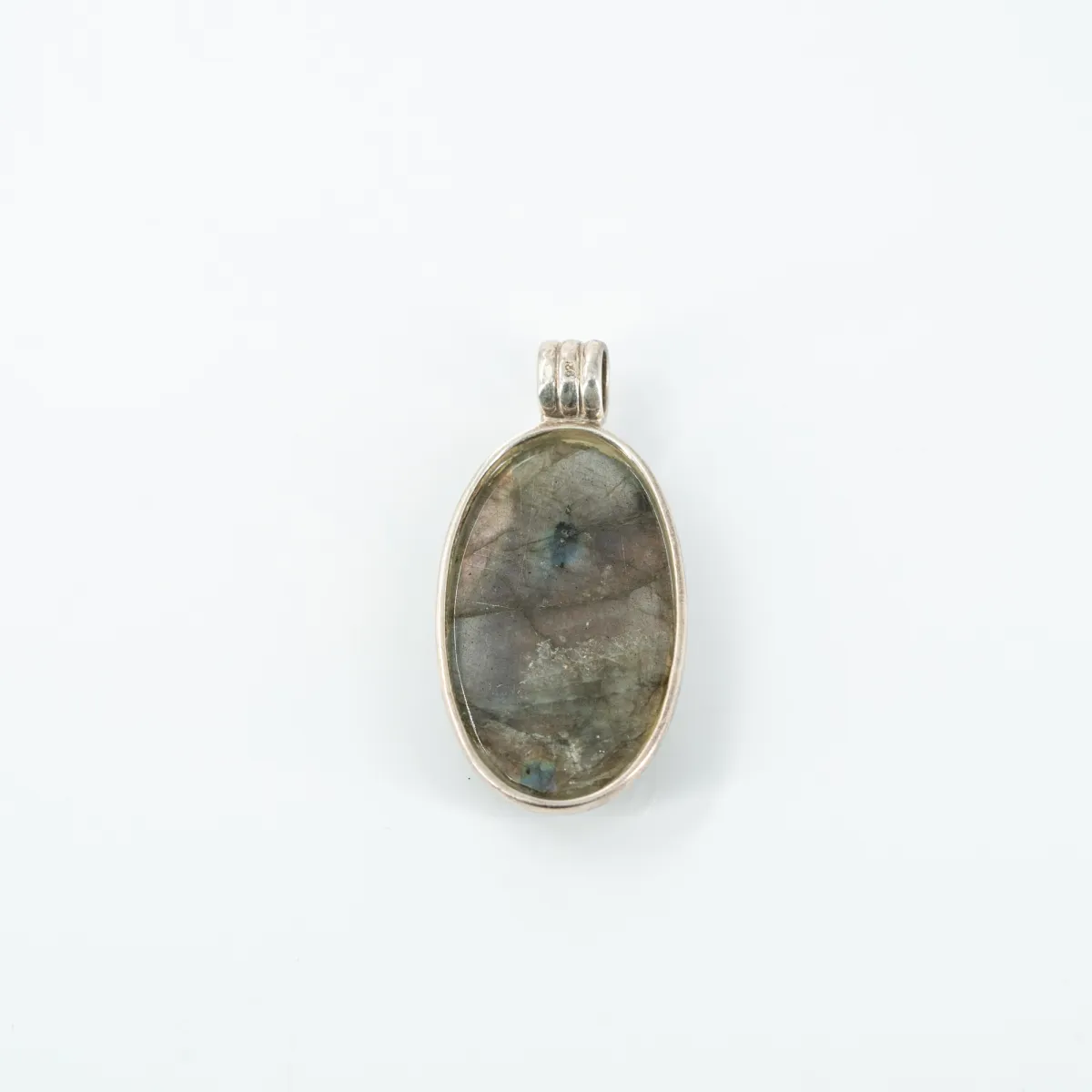 Pandantiv oval labradorite anou dungi Argint