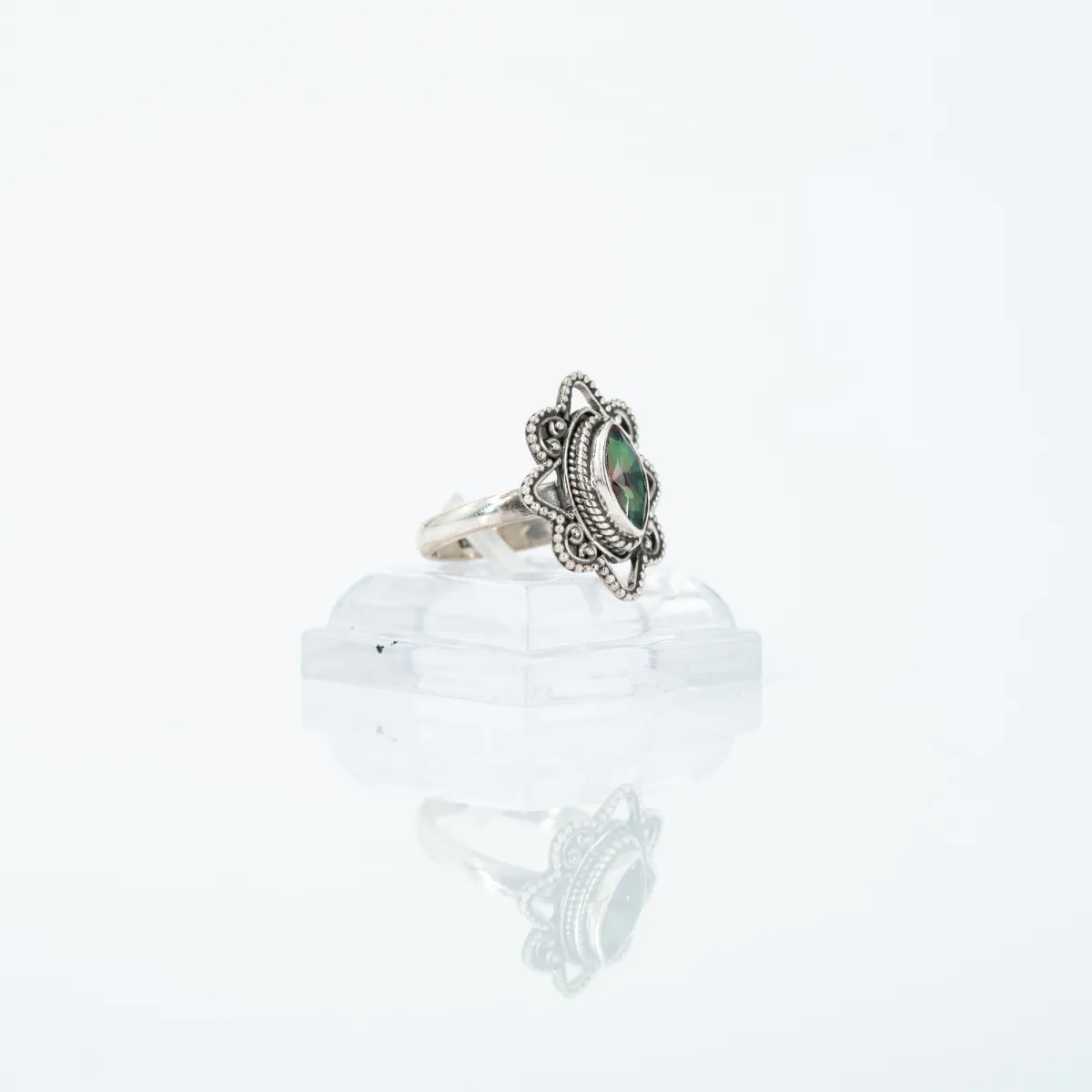 Inel xs oval floare topaz mistic Argint