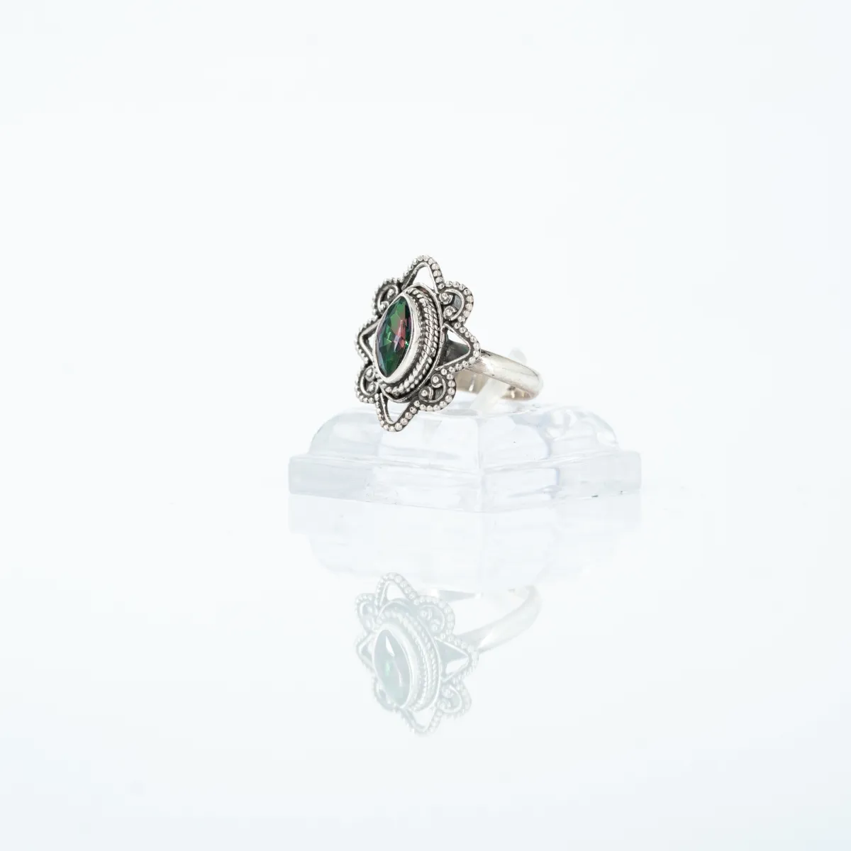 Inel xs oval floare topaz mistic Argint