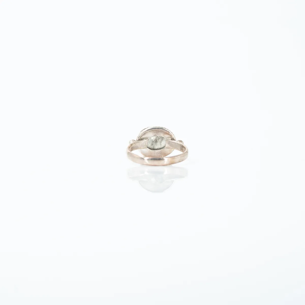 Inel oval val labradorit Argint