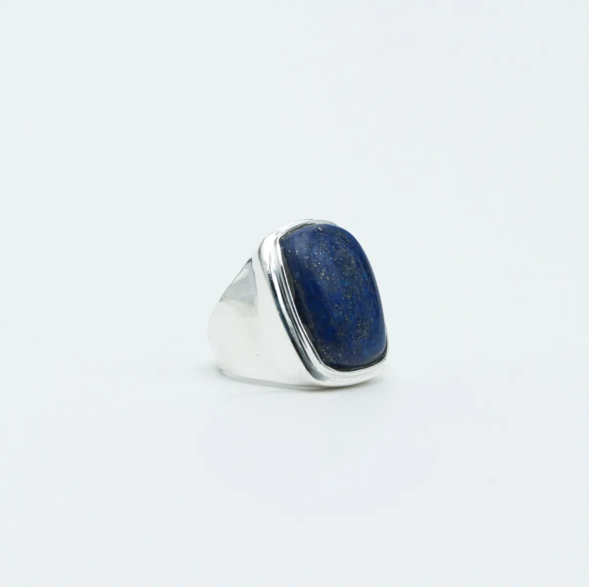 Inel dreptunghiular bombat lapis lazuli Argint