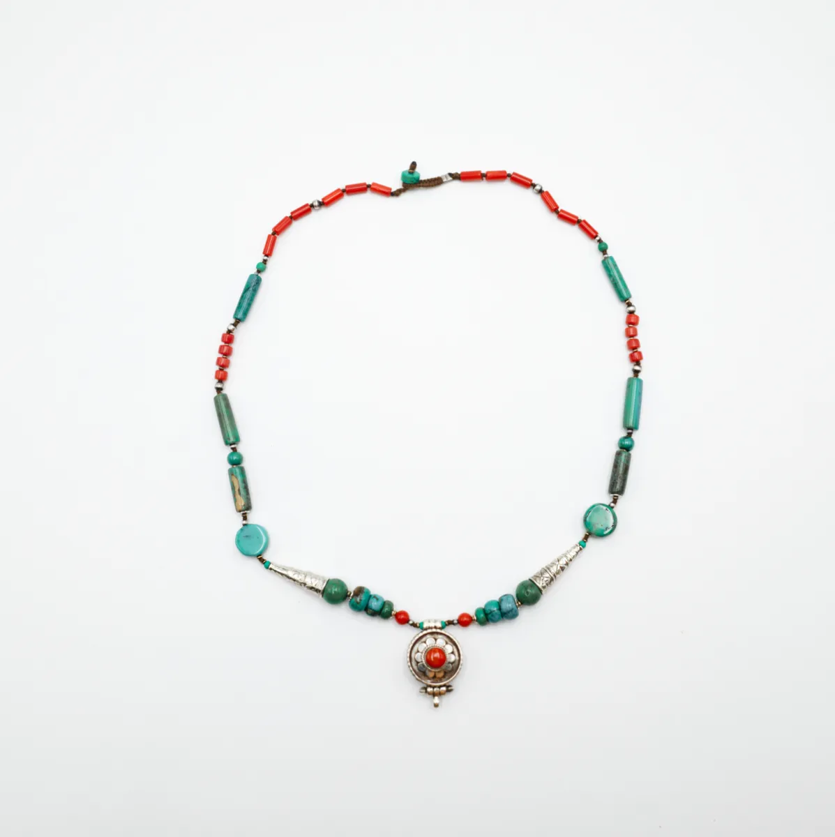 Colier Nepal banut floare coral Argint