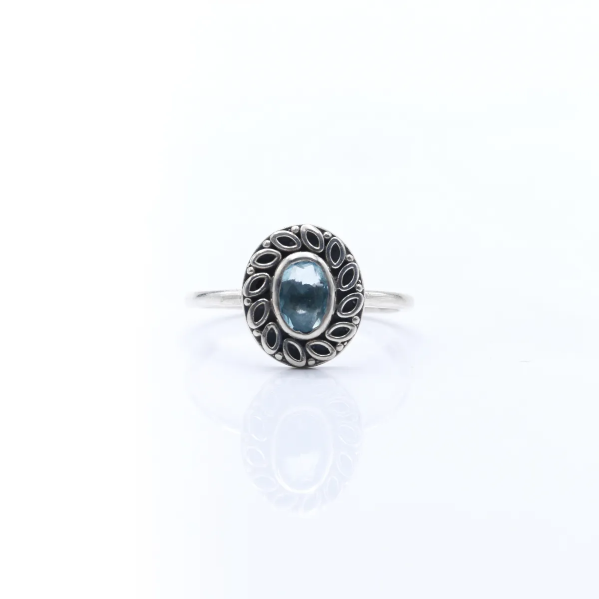 Inel xs floare ovala topaz albastru Argint