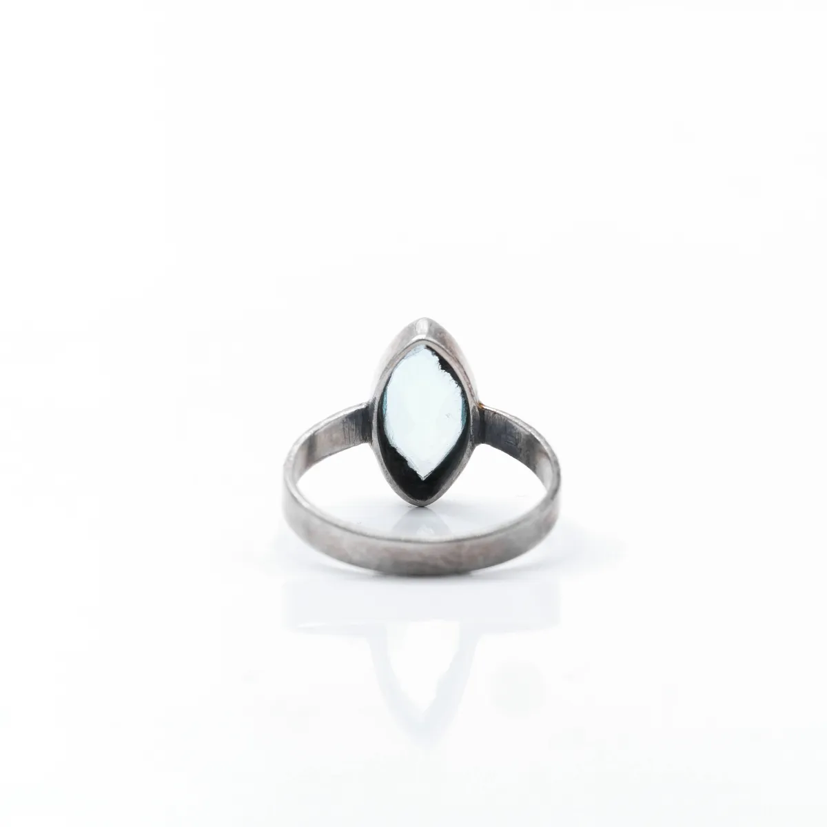 Inel oval ascutit dungi topaz.albastru Argint