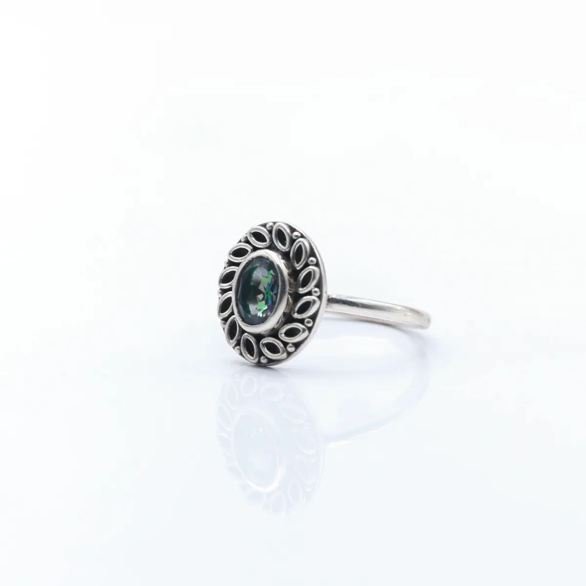 Inel xs floare ovala topaz.mistic Argint
