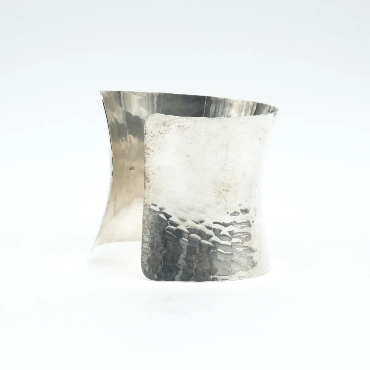 Bratara fixa concava hammered 6cm Argint