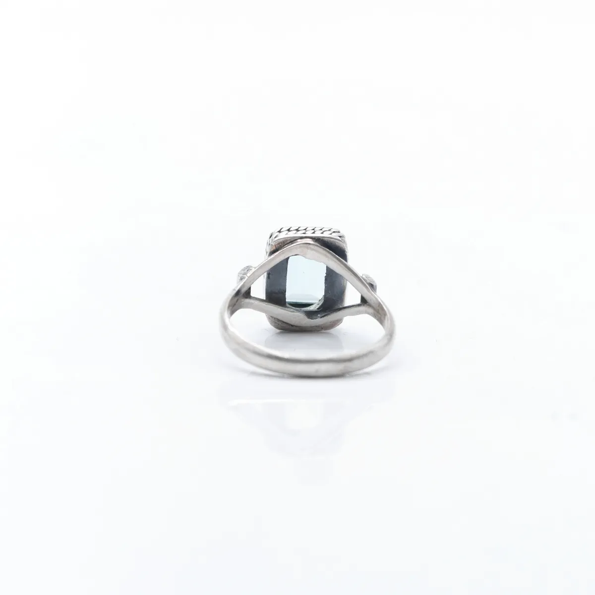 Inel piatra dreptunghiulara topaz bleu Argint