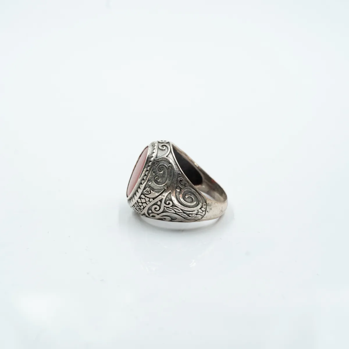 Inel oval broderie gotica carneol Argint