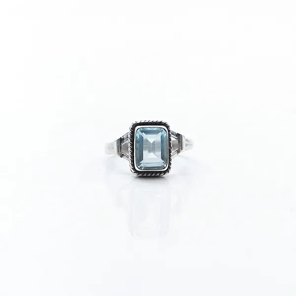 Inel piatra dreptunghiulara topaz bleu Argint