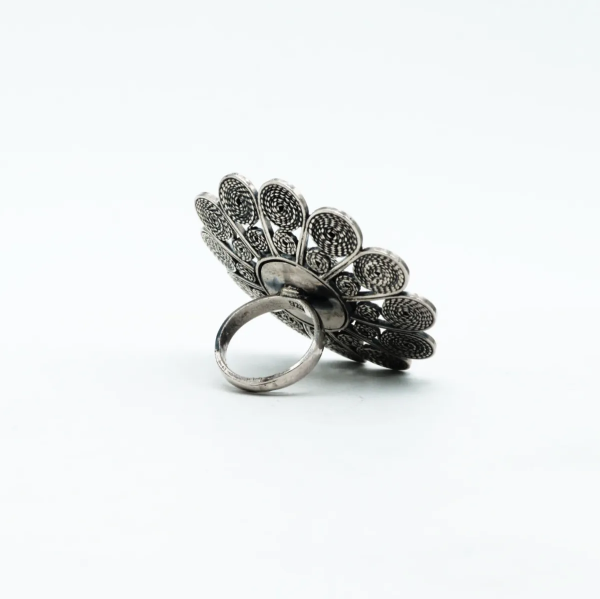 Inel disc floral India 5cm Argint