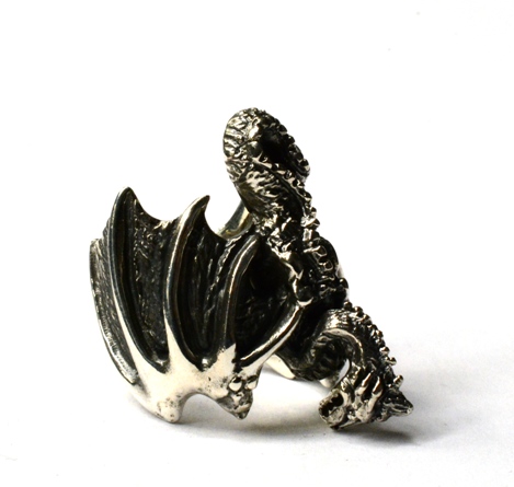 Inel dragon inaripat Argint