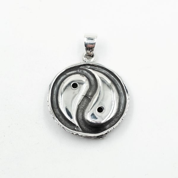 Pandantiv rotund dragon yin yang Argint
